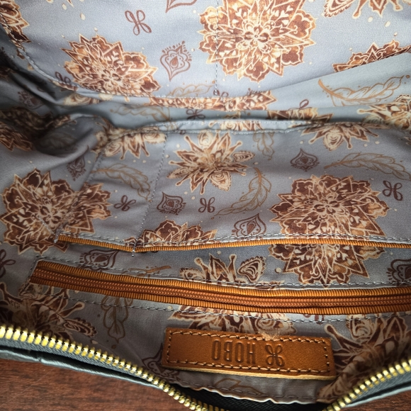 HOBO Black Pebbled Leather Shoulder Bag / HoboCondition: Excellent Pre-owned - Picture 10 of 16